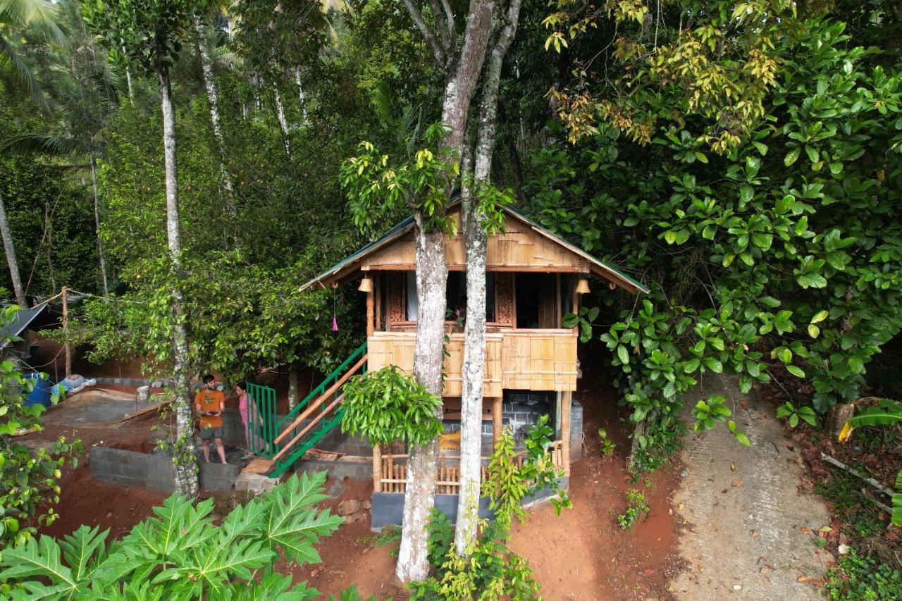 Fab - Bamboo Hut With Open Shower Munnar Exterior photo